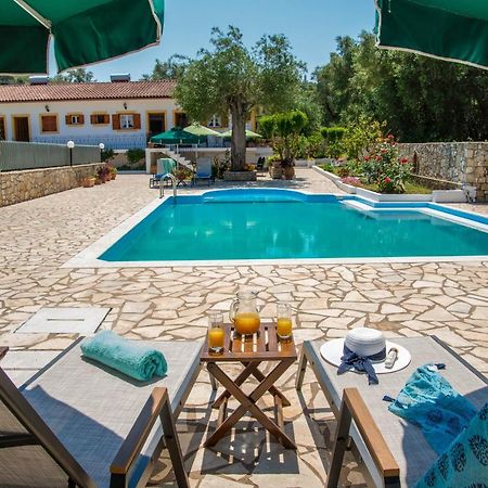 Aphrodite Studios & Apt With Pool Лакка Екстер'єр фото