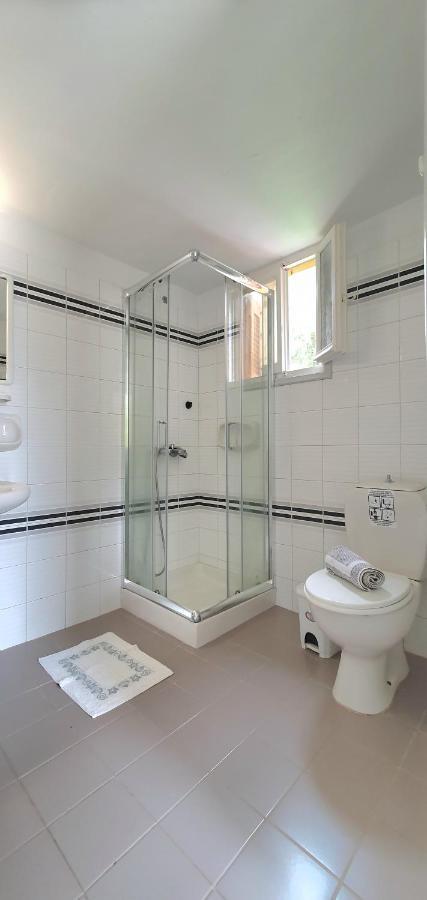 Aphrodite Studios & Apt With Pool Лакка Екстер'єр фото