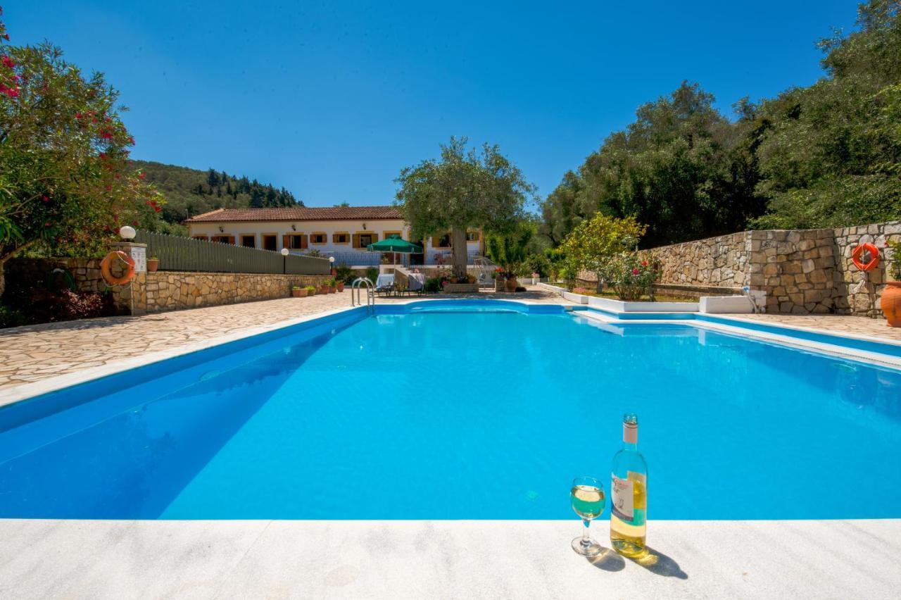 Aphrodite Studios & Apt With Pool Лакка Екстер'єр фото